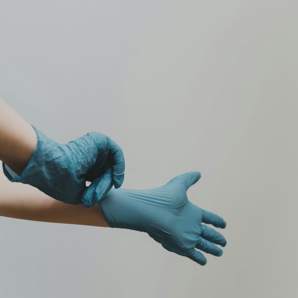 Găng tay y tế nitrile không bột (hộp 100)